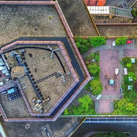 Penthouse Zentral Mit Goldstadtblick *